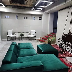 Shared Flat In An Artists District Pikris Gora Тбилиси